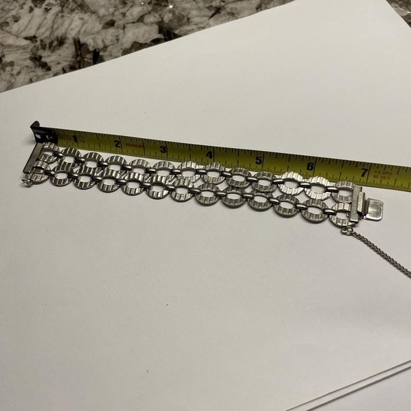 Vintage Signed Pamar Costume Silver Tone Metal Bracelet with Safety Chain Clasp - Picture 8 of 11